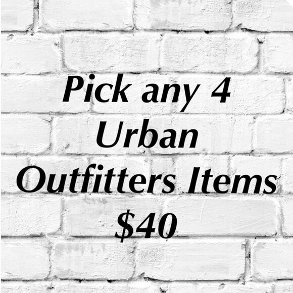 🛍️ Urban Outfitters Bundle Opportunity: 4 Tops for $40 - Picture 1 of 1